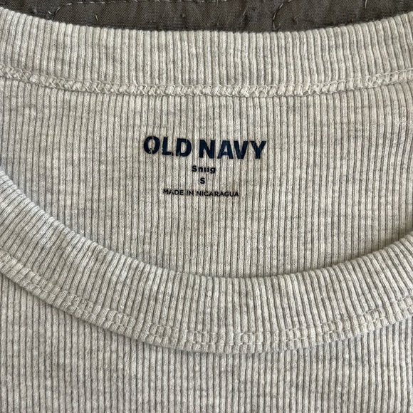 Old Navy Light Gray Ribbed Tee - Picture 3 of 3